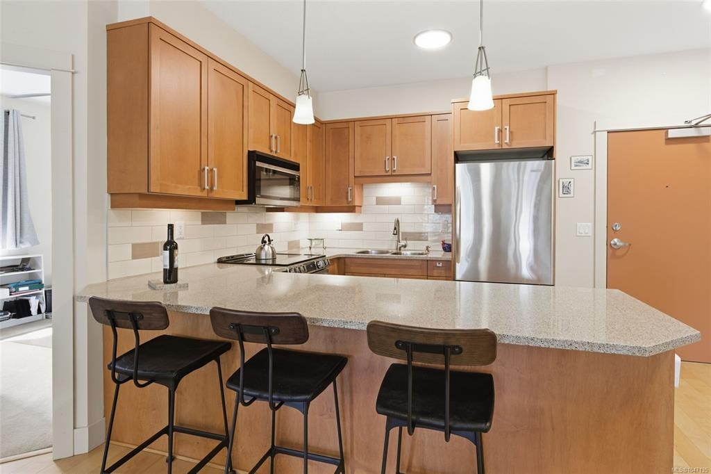 120-6310 Mcrobb Avenue - 4