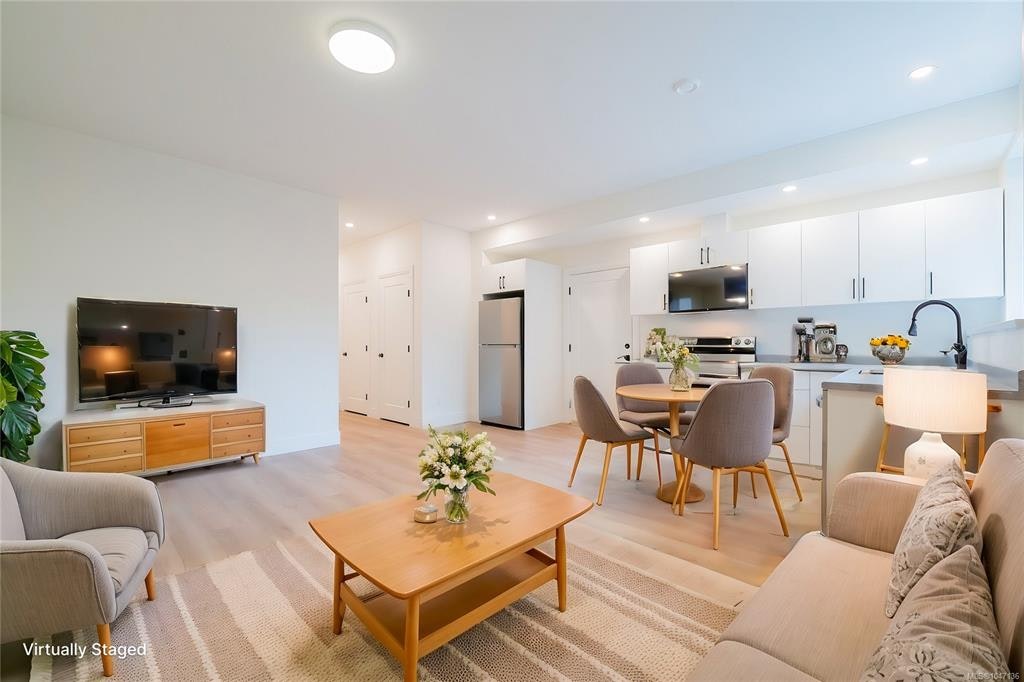 111 Raven Way - 4