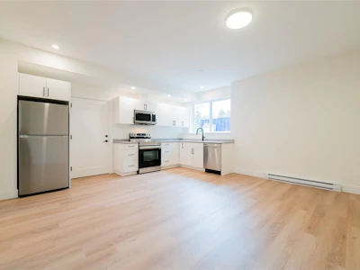 111 Raven Way - 3