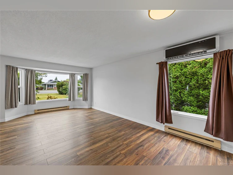 574 Hirst Avenue, Parksville, BC, V9P 1H8 - 3