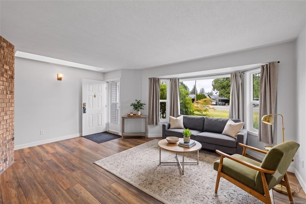 574 Hirst Avenue, Parksville, BC, V9P 1H8 - 20