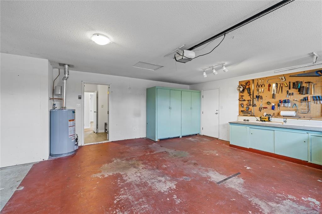 574 Hirst Avenue, Parksville, BC, V9P 1H8 - 34