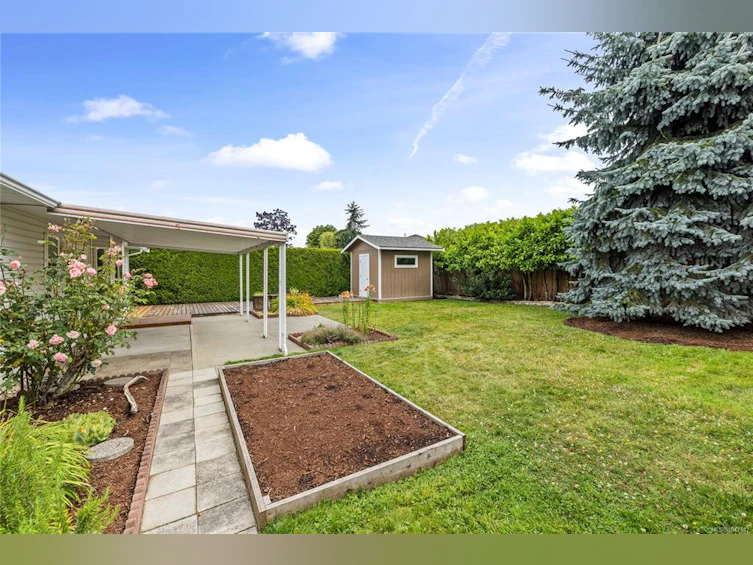 574 Hirst Avenue, Parksville, BC, V9P 1H8 - 9