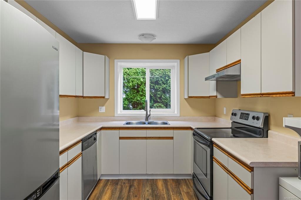 574 Hirst Avenue, Parksville, BC, V9P 1H8 - 5
