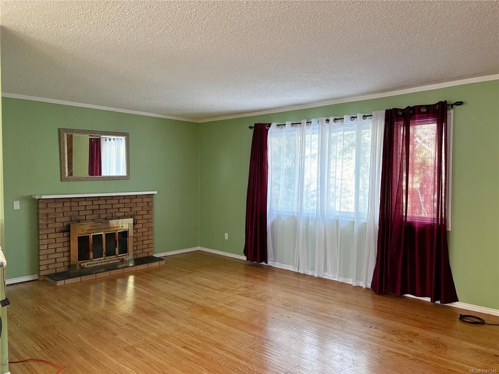 390 Alder Crescent - 5