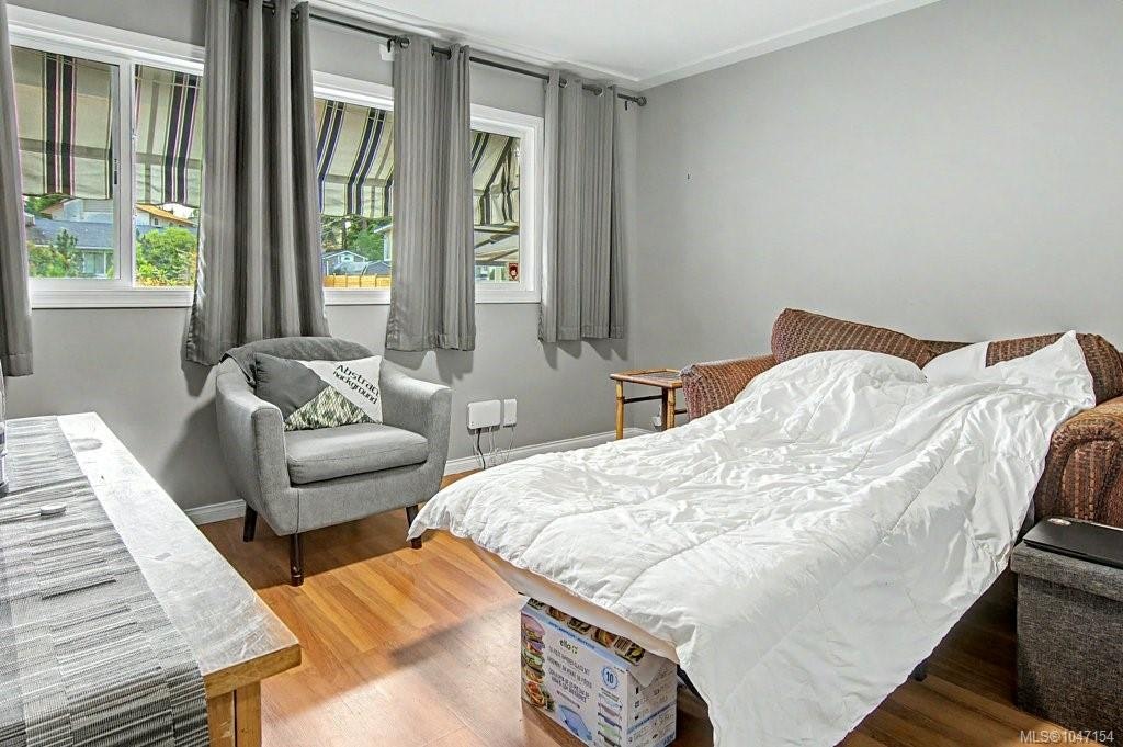 402 Young Street - 5