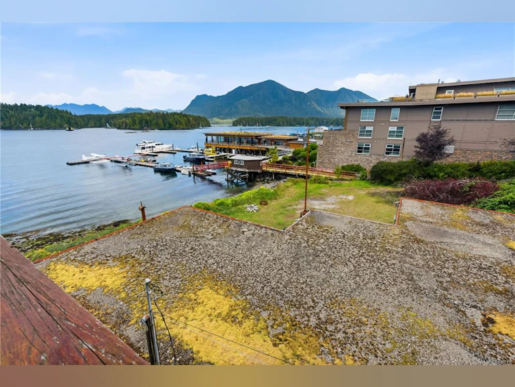 356-360 Main Street, Tofino, BC, V0R 2Z0 - 4