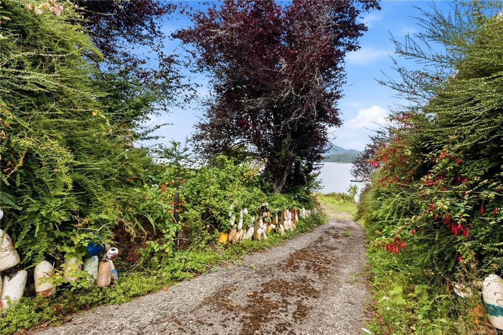 356-360 Main Street, Tofino, BC, V0R 2Z0 - 17