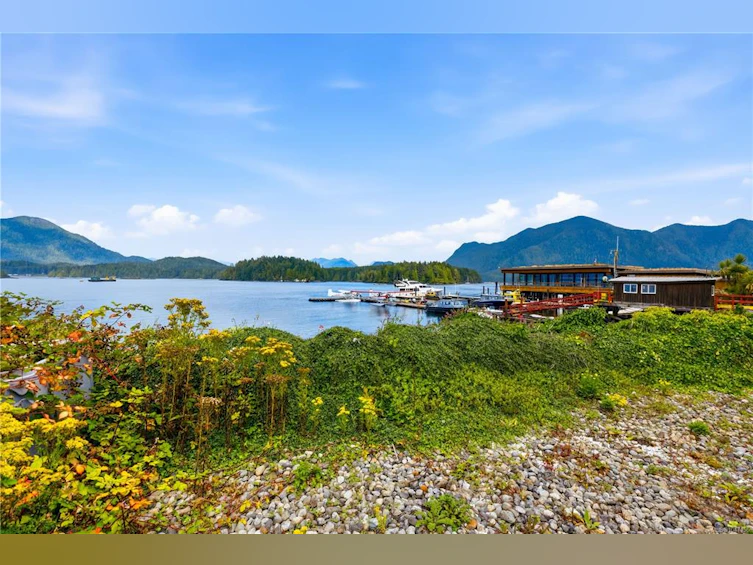 356-360 Main Street, Tofino, BC, V0R 2Z0 - 3