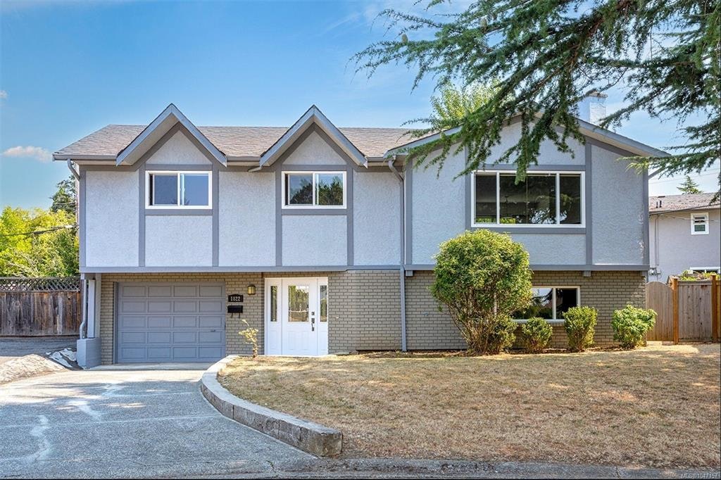 1822 Fairhurst Avenue, Saanich, BC, V8N 1P4