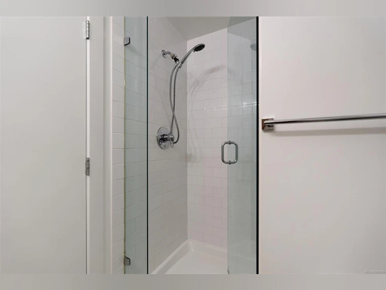 S305-737 Humboldt Street, Victoria, BC, V8W 4A4 - 24