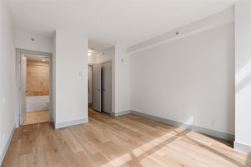 S305-737 Humboldt Street, Victoria, BC, V8W 4A4 - 17