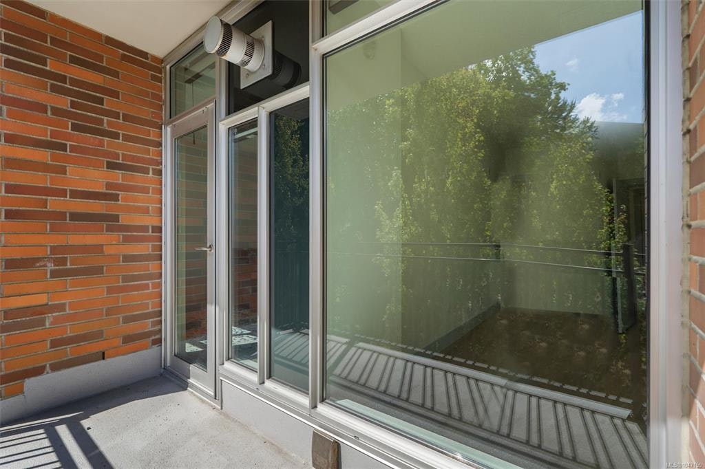 S305-737 Humboldt Street, Victoria, BC, V8W 4A4 - 14