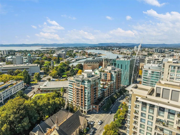 S305-737 Humboldt Street, Victoria, BC, V8W 4A4 - 3