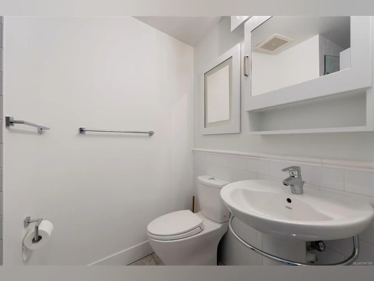 S305-737 Humboldt Street, Victoria, BC, V8W 4A4 - 23