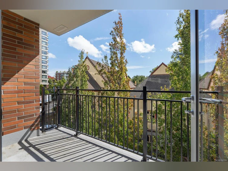 S305-737 Humboldt Street, Victoria, BC, V8W 4A4 - 13