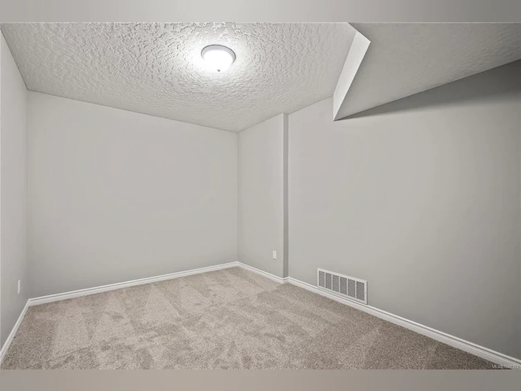 923 Whisperwind Place, Langford, BC, V9B 5X7 - 42