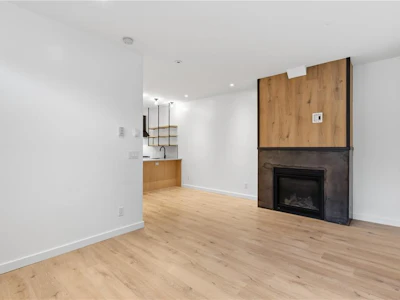 6-590 Marine Drive - 5
