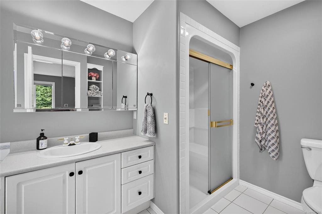16 Edwards Estates Road, View Royal, BC, V9B 5X2 - 37