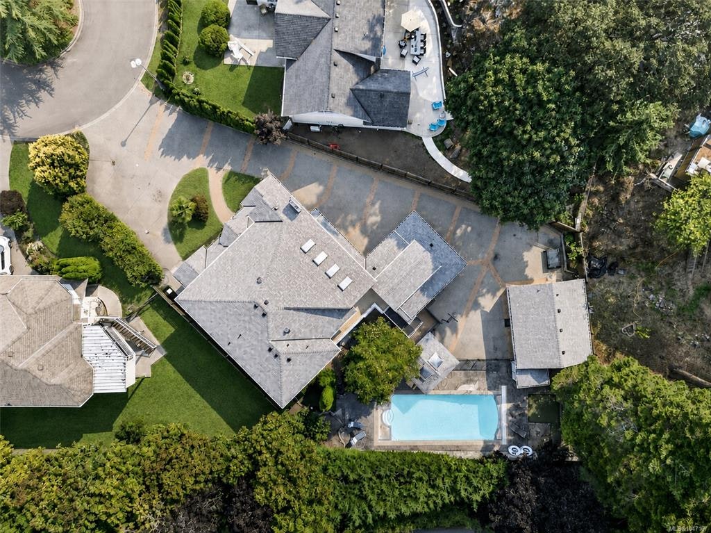16 Edwards Estates Road, View Royal, BC, V9B 5X2 - 56