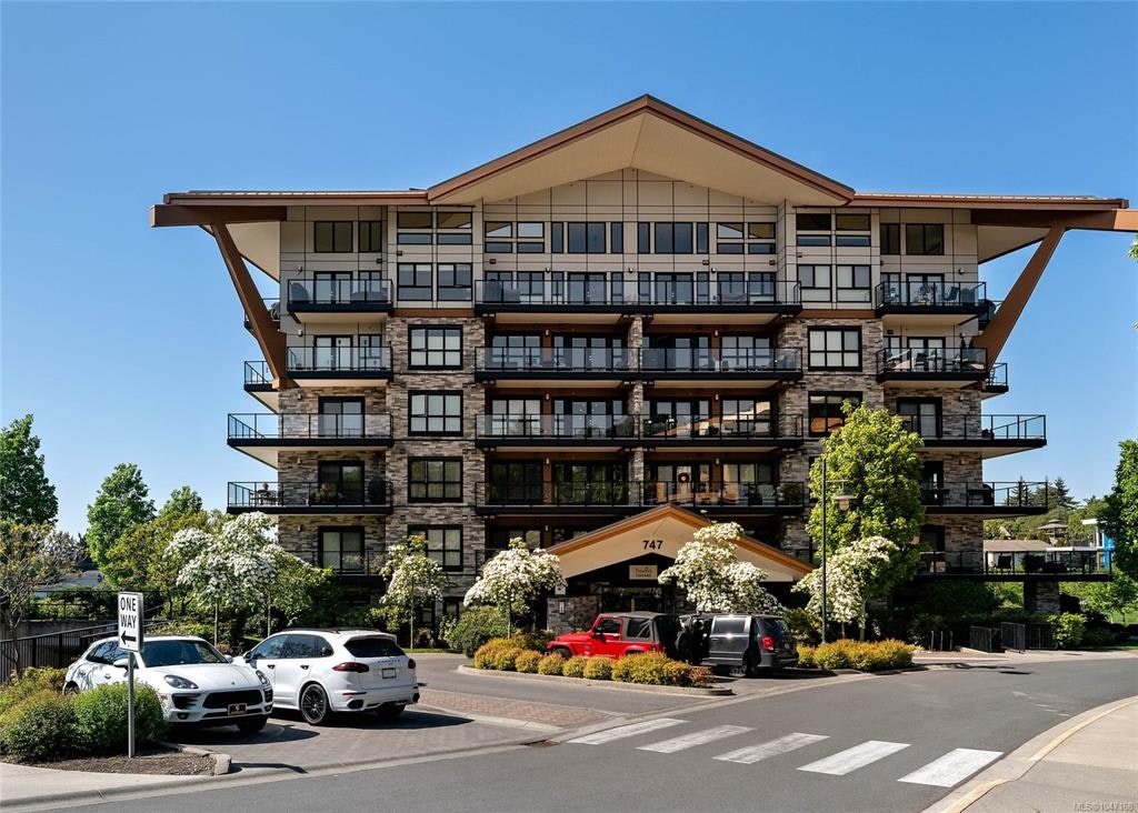 210-747 Travino Lane, Saanich, BC, V8Z 0E2