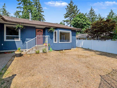 3730 Departure Bay Road - 2
