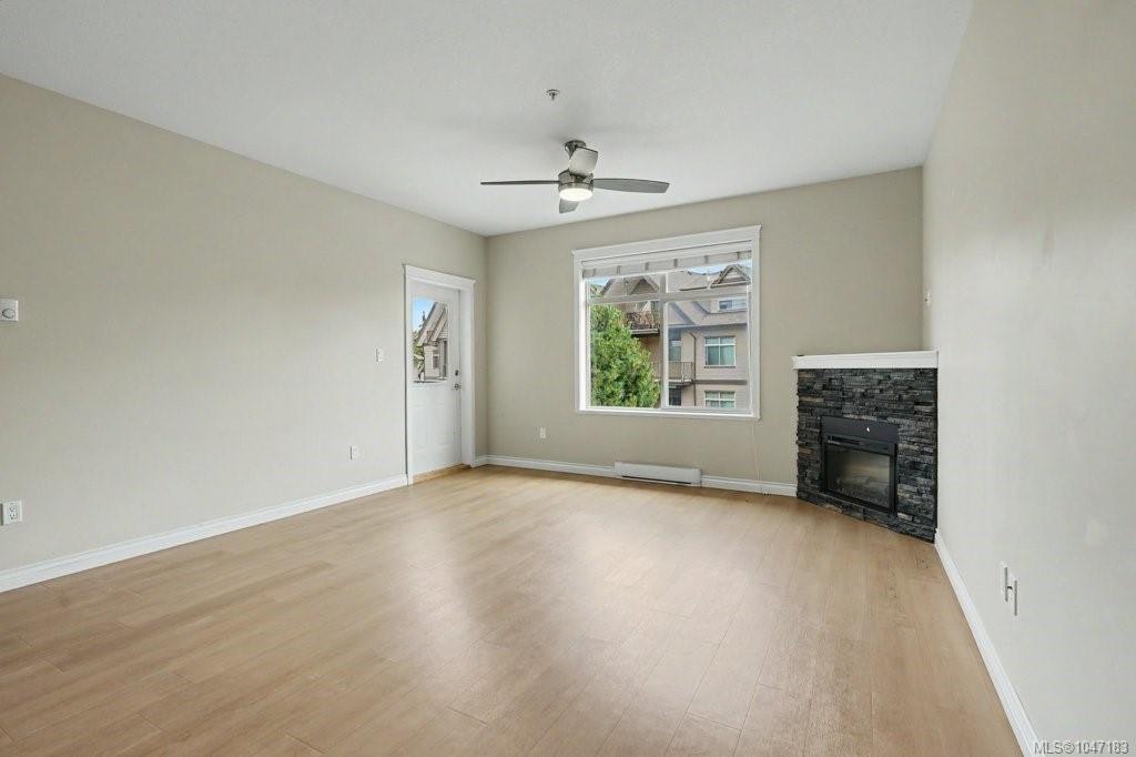 307-2117 Meredith Road - 3