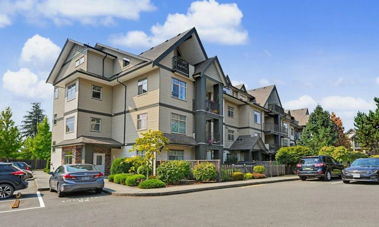 307-2117 Meredith Road