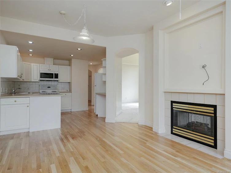 77-530 Marsett Place, Saanich, BC, V8Z 7J2 - 8