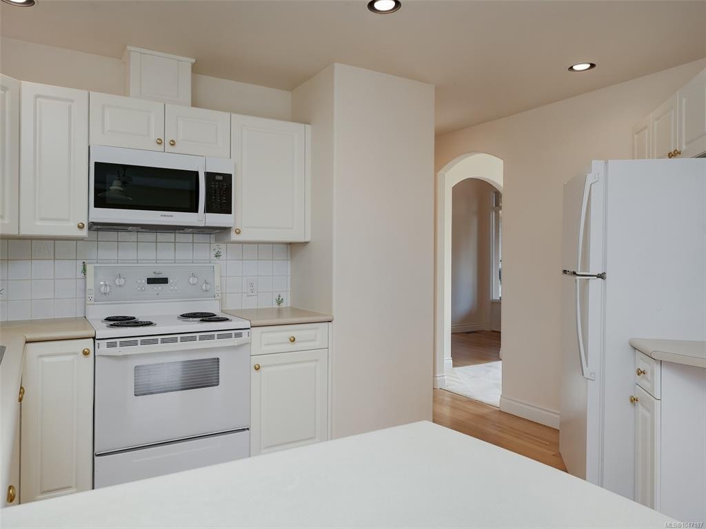 77-530 Marsett Place, Saanich, BC, V8Z 7J2 - 10