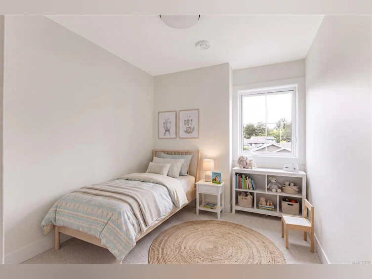 1-913 Dale Street, Saanich, BC, V8X 2V9 - 16