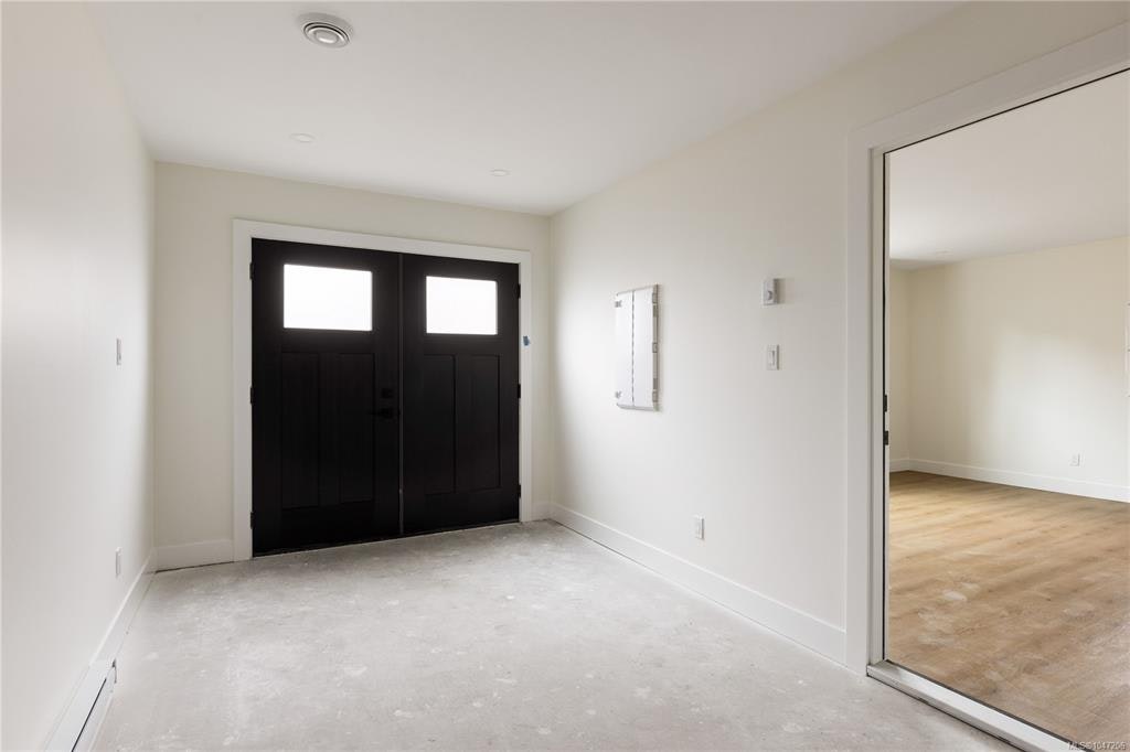 1-913 Dale Street, Saanich, BC, V8X 2V9 - 21
