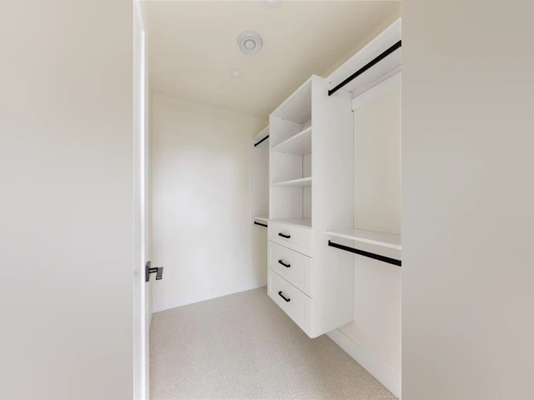 1-913 Dale Street, Saanich, BC, V8X 2V9 - 14