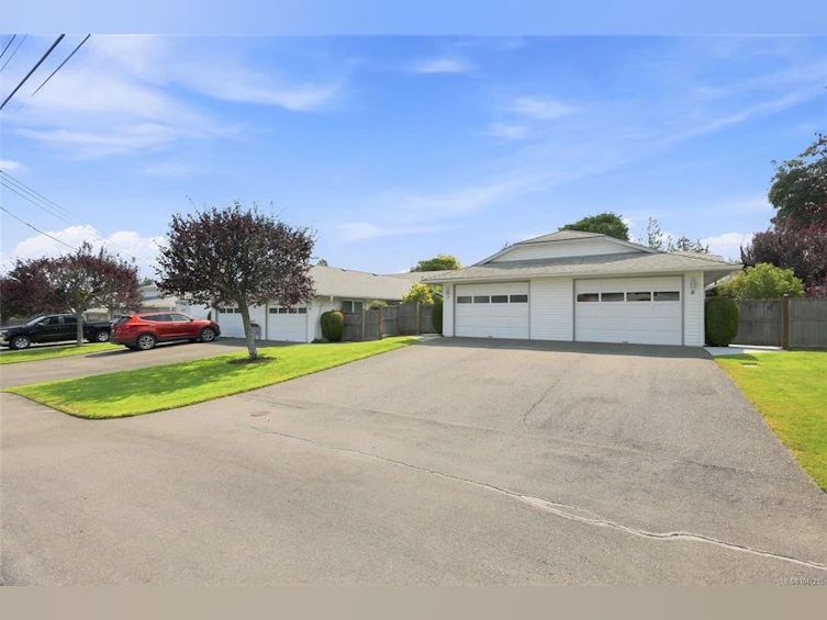 7-144 E Fourth Avenue, Qualicum Beach, BC, V9K 1N6 - 9