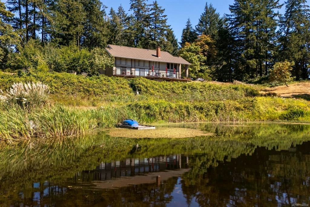 5320 Old West Saanich Road, Saanich, BC, V9E 2A9