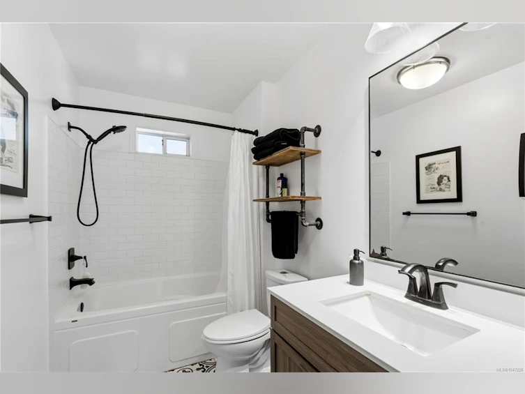 1704 Holly Crescent, Ucluelet, BC, V0R 3A0 - 6