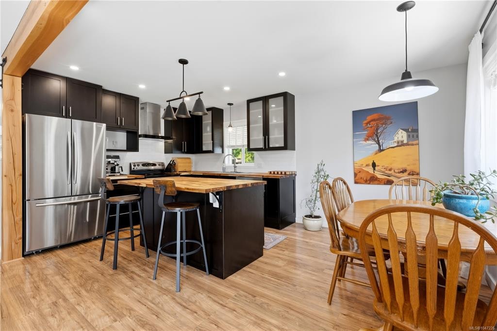 1704 Holly Crescent, Ucluelet, BC, V0R 3A0 - 14