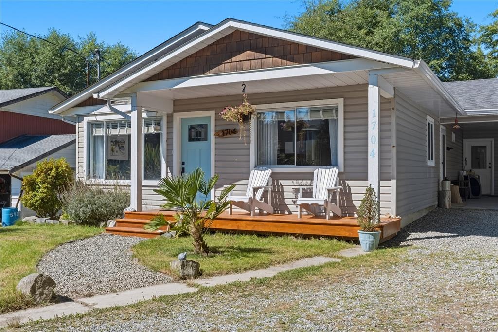 1704 Holly Crescent, Ucluelet, BC, V0R 3A0 - 10