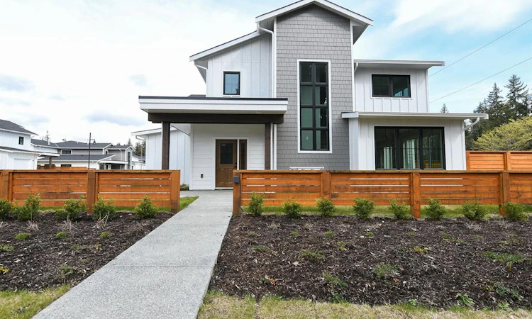 1-1090 Evergreen Road
