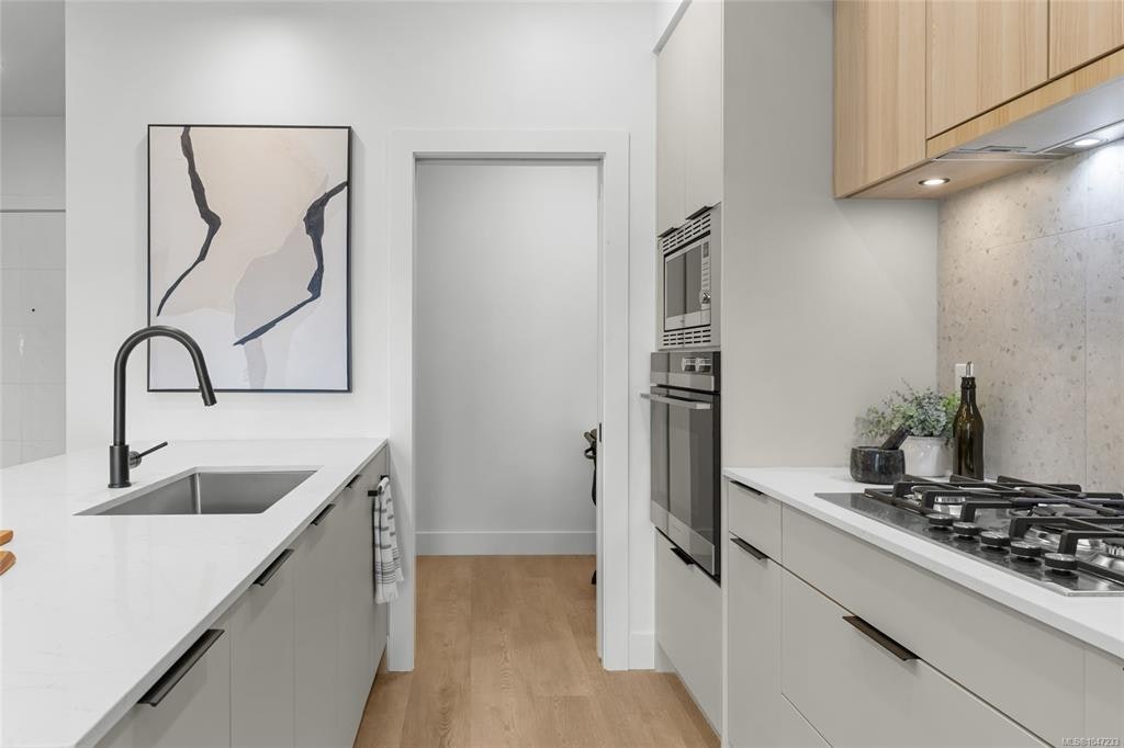408-2341 Bear Mountain Pkwy - 5