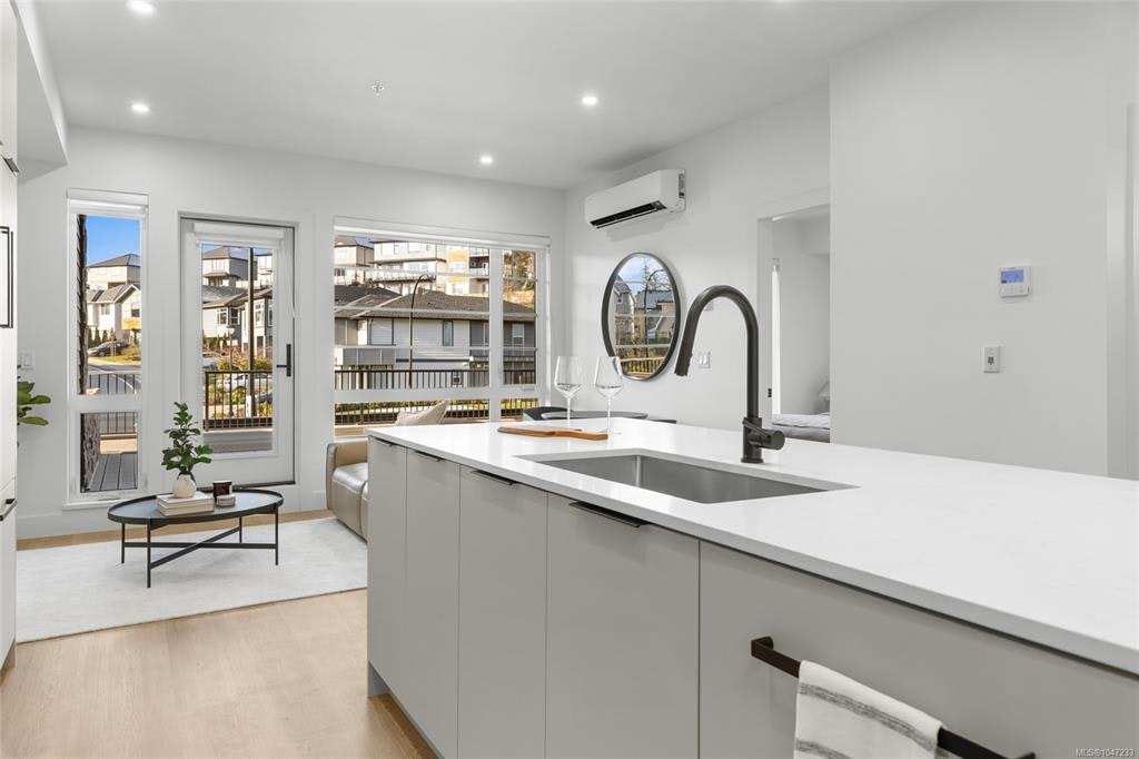 408-2341 Bear Mountain Pkwy - 4
