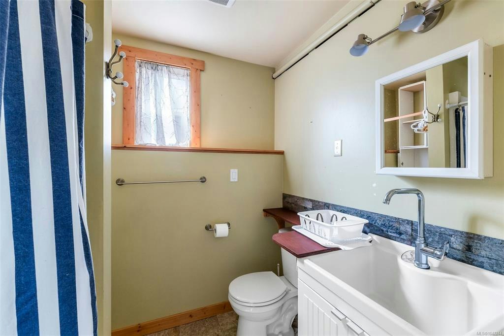 1547 Joan Avenue, Crofton, BC, V0R 1R0 - 35