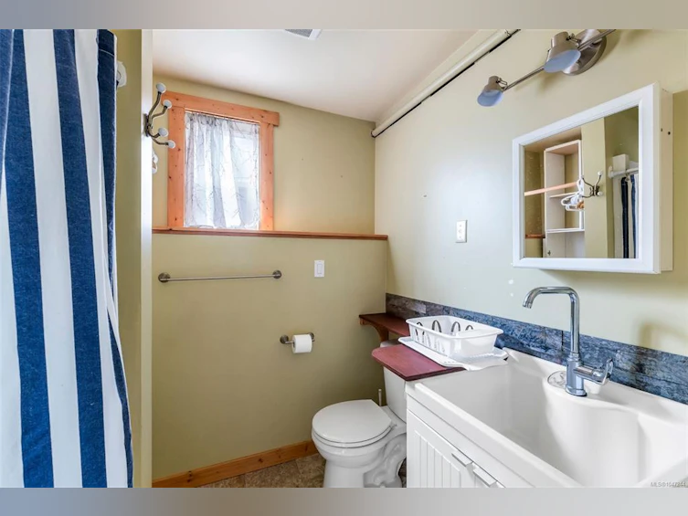 1547 Joan Avenue, Crofton, BC, V0R 1R0 - 35