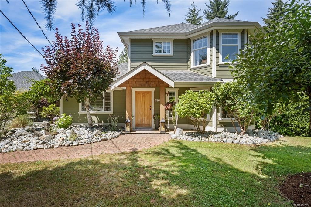 2071 Saras Way, Nanaimo, BC, V9X 1K6