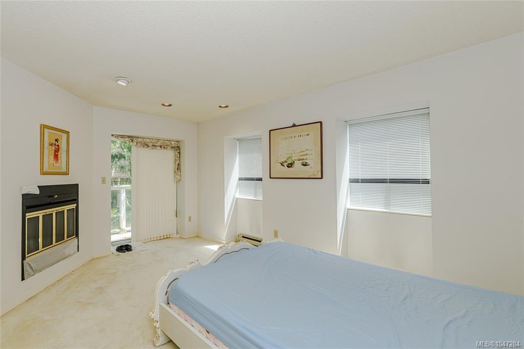 3967 Juan De Fuca Terrace, Saanich, BC, V8N 5W9 - 16