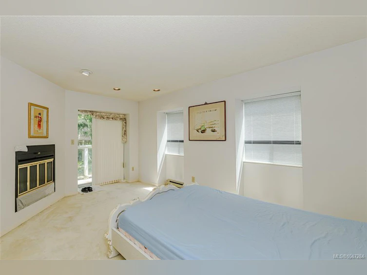 3967 Juan De Fuca Terrace, Saanich, BC, V8N 5W9 - 16