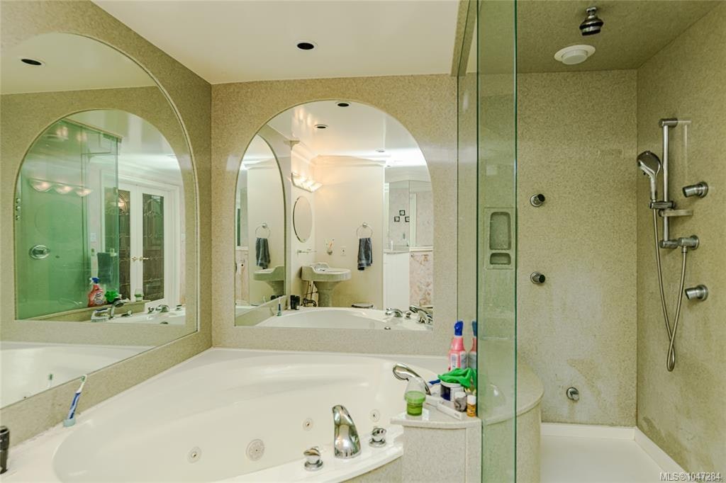 3967 Juan De Fuca Terrace, Saanich, BC, V8N 5W9 - 29