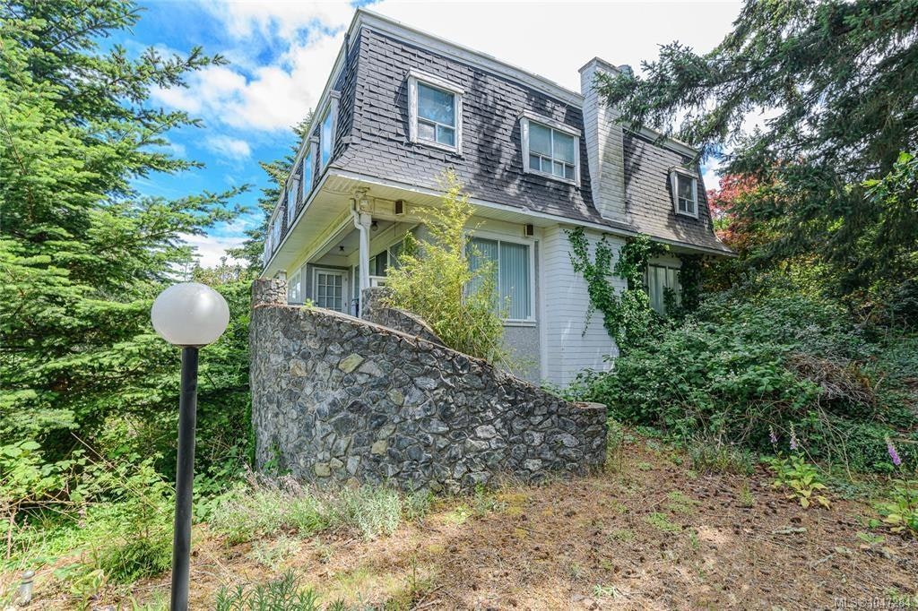 3967 Juan De Fuca Terrace, Saanich, BC, V8N 5W9 - 41