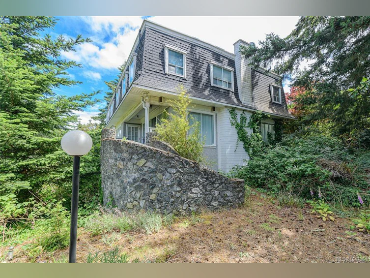 3967 Juan De Fuca Terrace, Saanich, BC, V8N 5W9 - 41