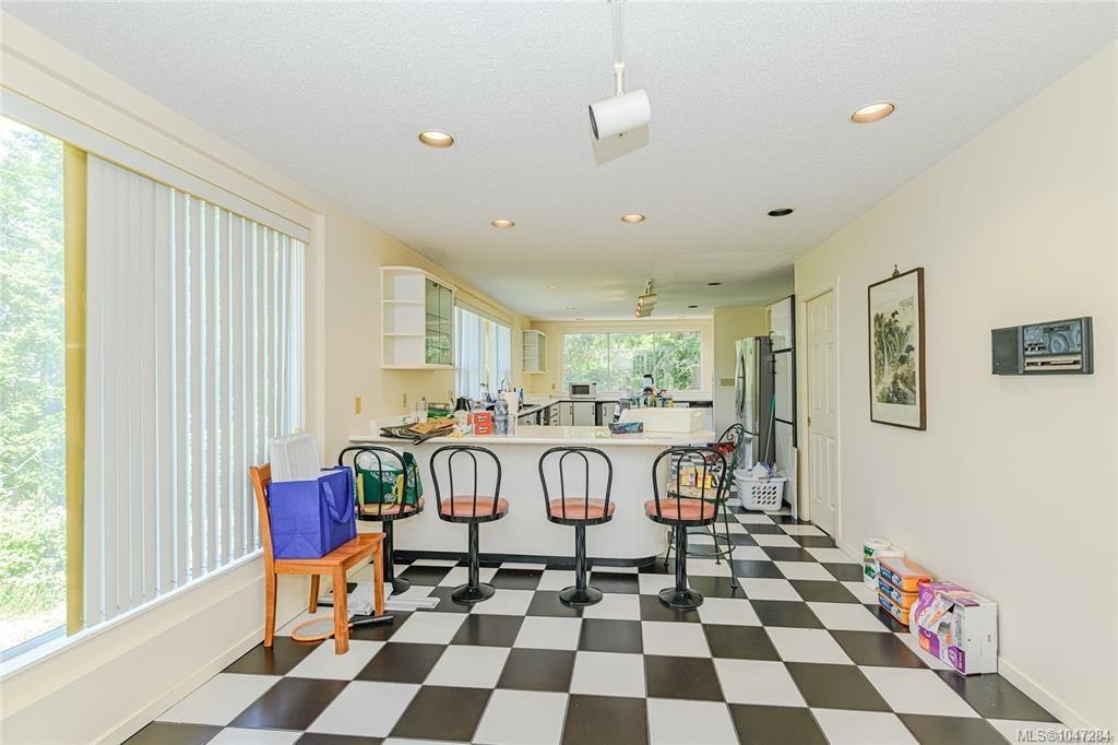 3967 Juan De Fuca Terrace, Saanich, BC, V8N 5W9 - 13